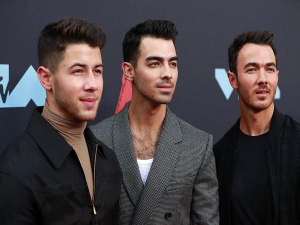 Jonas Brothers surprise fan after she missed concert due to chemotherapy