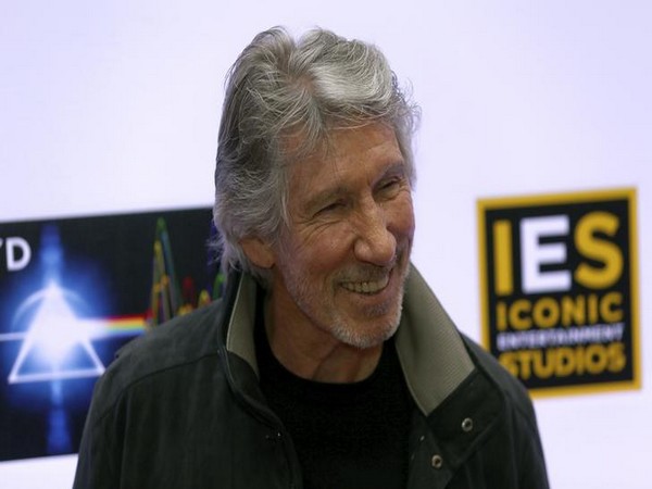 Pink Floyd's Roger Waters performs 'Wish You Were Here' in support of Julian Assange