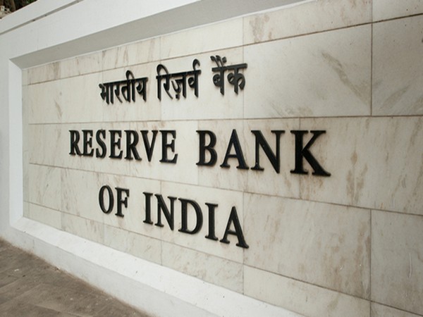 RBI imposes Rs 25 lakh penalty on Axis Bank