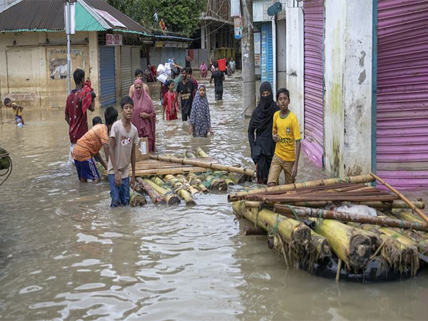 Aftermath of Devastating Floods: Thousands Remain Homeless and Struggle to Rebuild