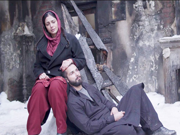 Shahid Kapoor, Tabu celebrate nine years of 'Haider'