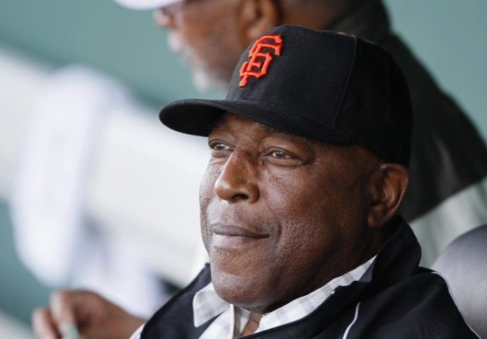 People News Roundup: Giants legend McCovey dead at 80, Oprah backs Stacey Abrams