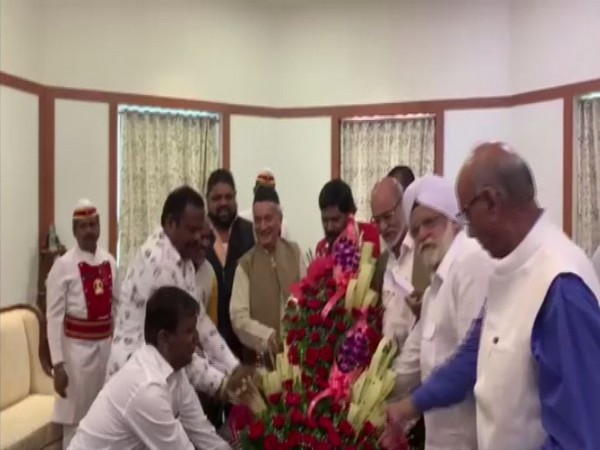 Maharashtra: 'Mahayuti' leaders meet Governor Bhagat Singh Koshyari 