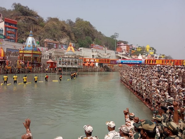 Seamless Digital Experience Awaits Devotees at Maha Kumbh 2025