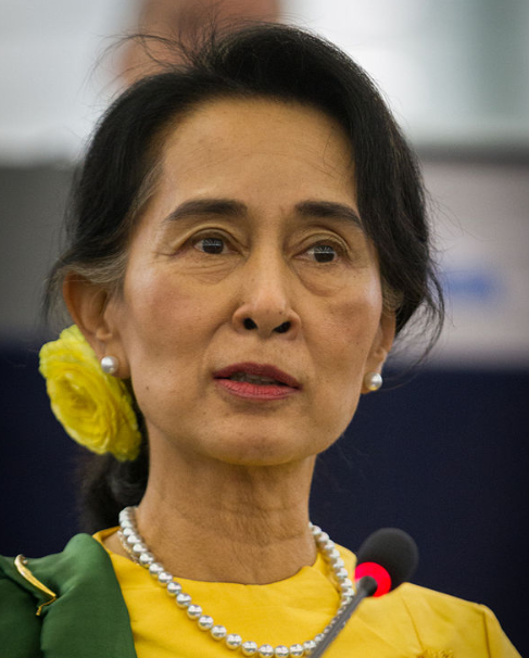 Thousands in Myanmar rally behind Suu Kyi ahead of Hague court date