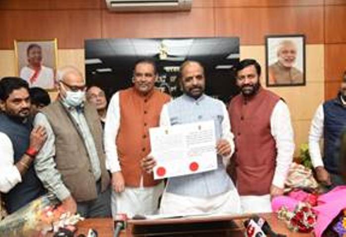 Hansraj Gangaram Ahir assumes charge as National Commission for Backward Classes Chairperson 