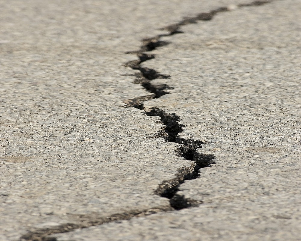 Strong earthquake shakes remote area in western China