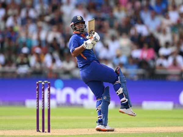 Team India wishes "fighter" Rishabh Pant a speedy recovery