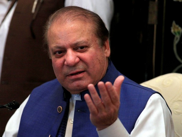 Nawaz Sharif says Pakistan begging money from the world while India reached the moon