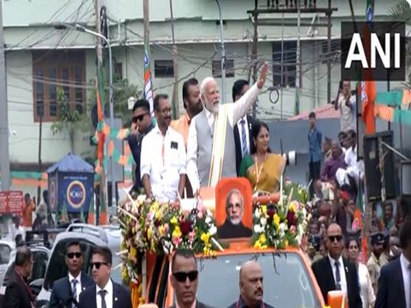 PM Modi holds roadshow in Kerala's Thrissur