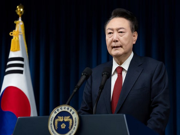 Political Drama Unfolds: Arrest Warrant for South Korean President Yoon