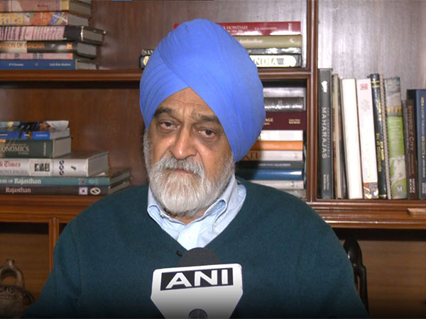 Montek Singh Ahluwalia Lauds Manmohan Singh's Legacy in Poverty Reduction