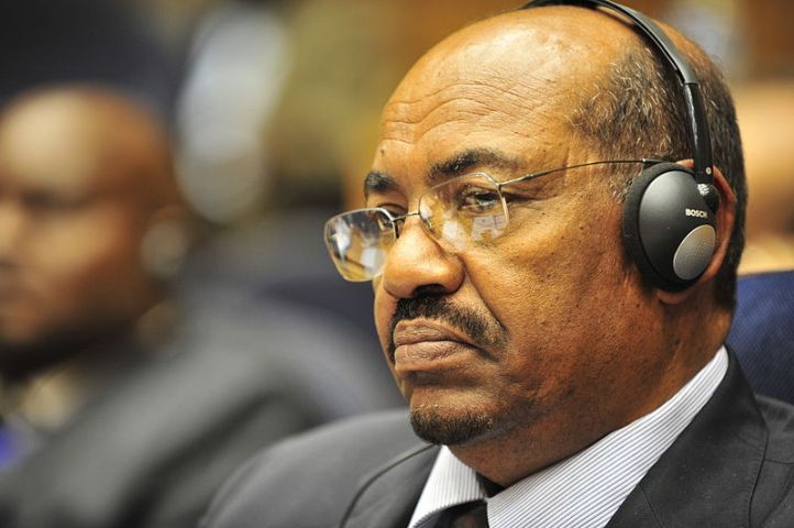 Sudan's President Bashir vows to release detained journalists