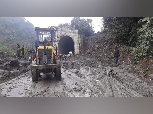 Landslide occurred in Sonapur tunnel, police issued advisory to drive with caution