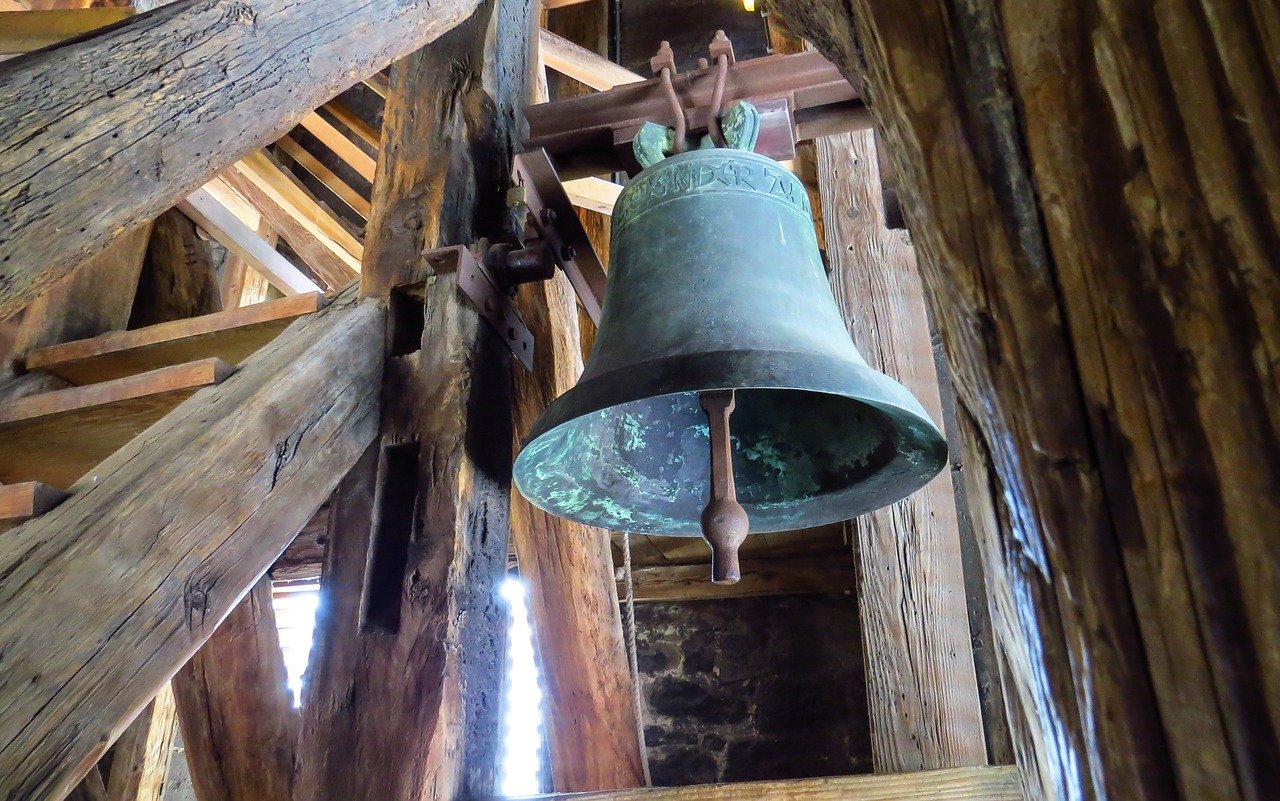 LA Catholic Church Bells Toll For Ukraine