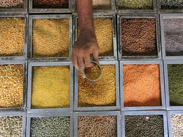 Shortage of grains at Noida ration shops hits poor hard
