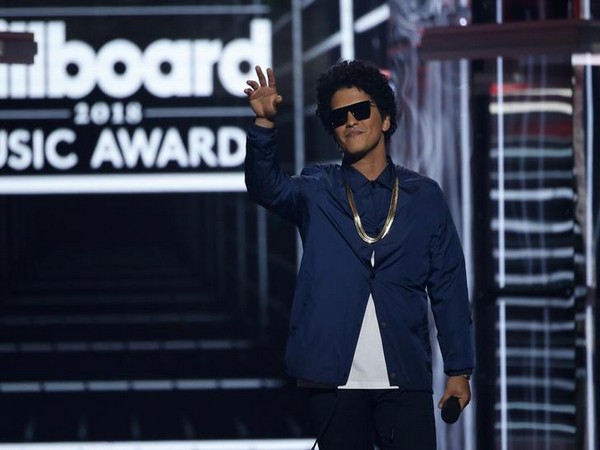 Bruno Mars bringing choreographed dance moves to 'Fortnite'