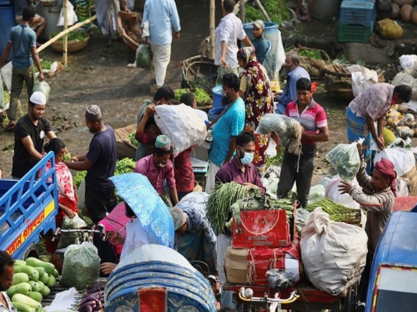 COVID-19: Lockdown announcement in Bangladesh triggers panic buying in Dhaka