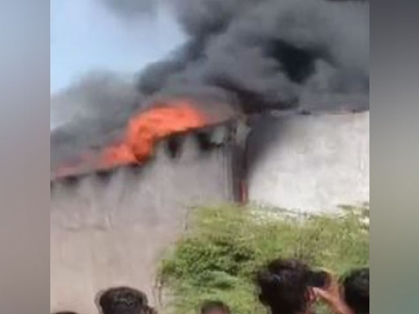 Gujarat: Fire breaks out at a plastic factory in Morbi