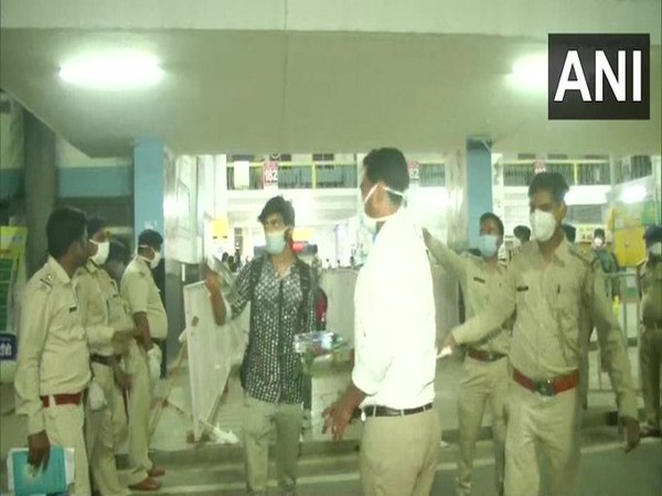 Train carrying first batch of Jharkhand students from Kota arrives at Hatia station