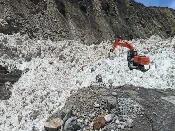 Badrinath highway reopens after 60 hours