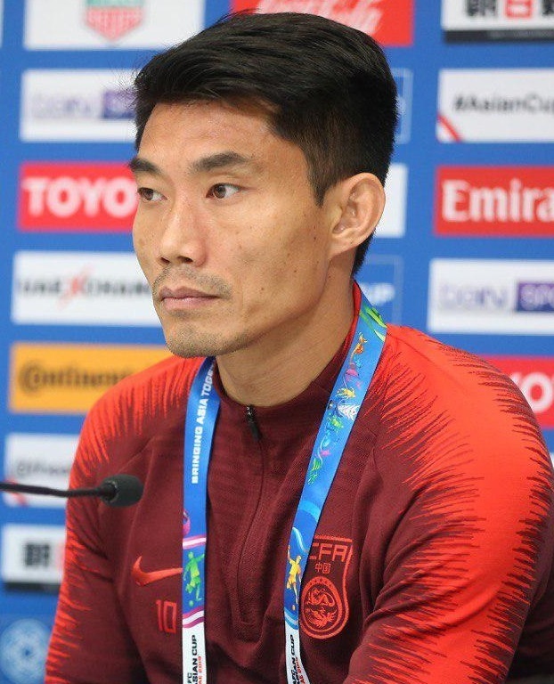 Soccer-Zheng brings down curtain on golden Guangzhou era: Chinese media 