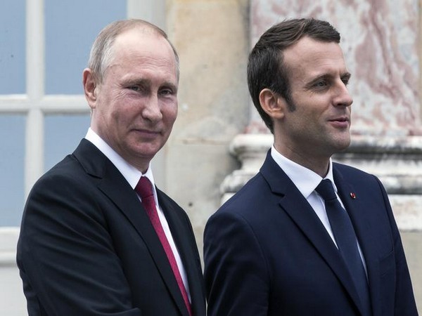 Putin will have phone conversation with Macron today