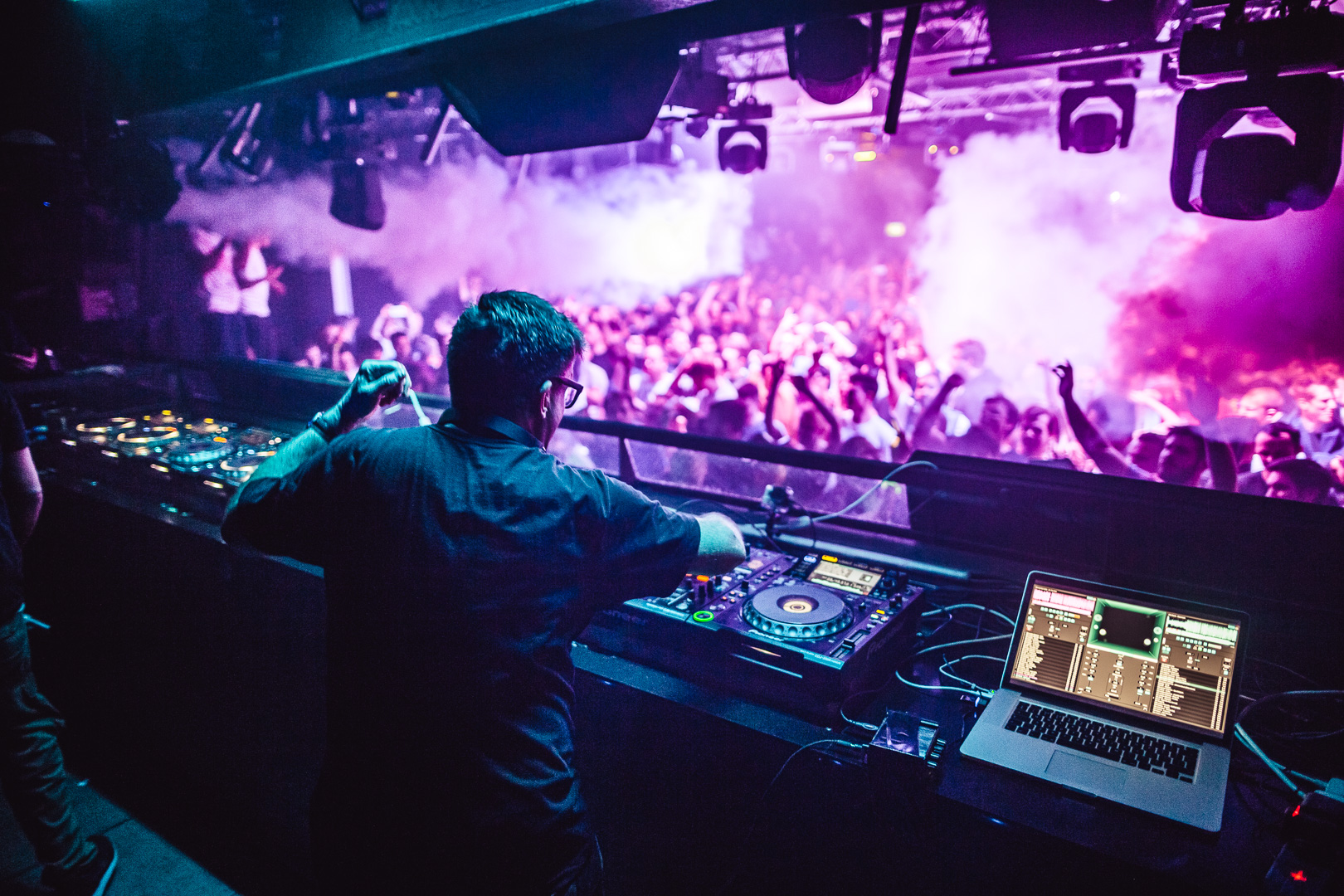 Denmark shouldn't reopen clubs and venues as infections rise, state expert says