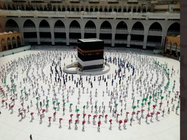 A hajj closer to normal: 1 million Muslims begin pilgrimage