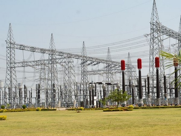Maha signs MoU with Adani Energy for 11000 MW power generation