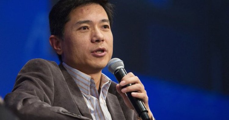 Chinese police arrest man who allegedly poured water over Baidu CEO's head