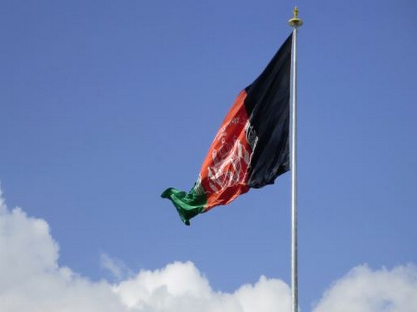 Top candidate's running mate in Afghan poll claims fraud