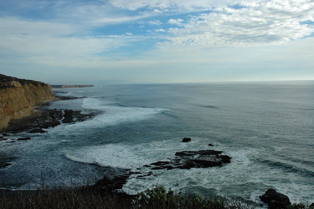 Three dead as sea cliff falls on California beachgoers