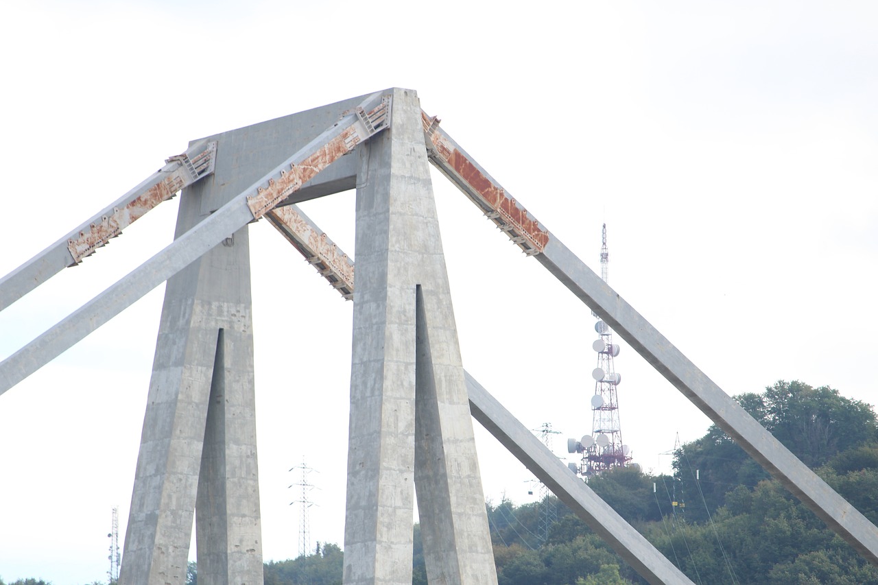 Genoa has new bridge 2 years after span's deadly collapse