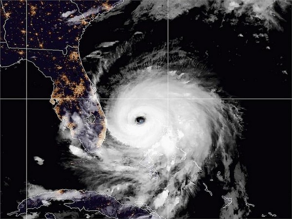 Hurricane Dorian lashes US east coast