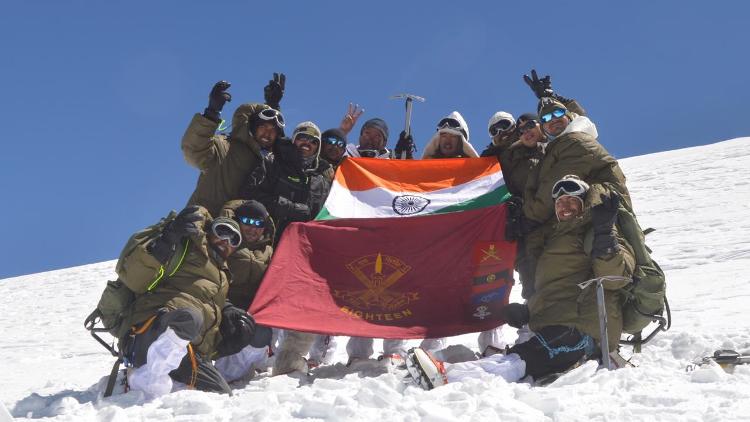 Indian Army hoists National Flag atop Mt Leo Pargyil 