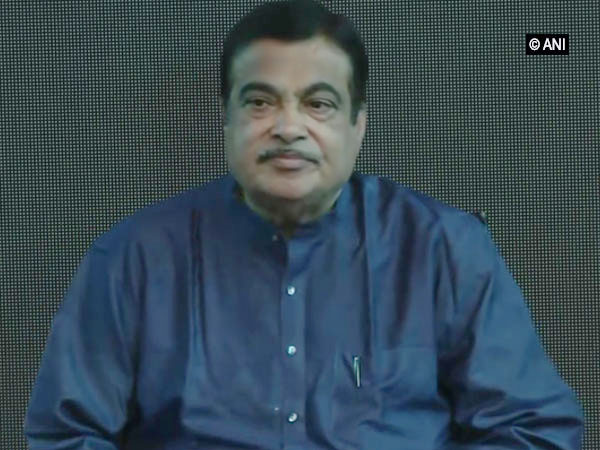 Gadkari reviews progress of NH projects, calls for speedy implementation