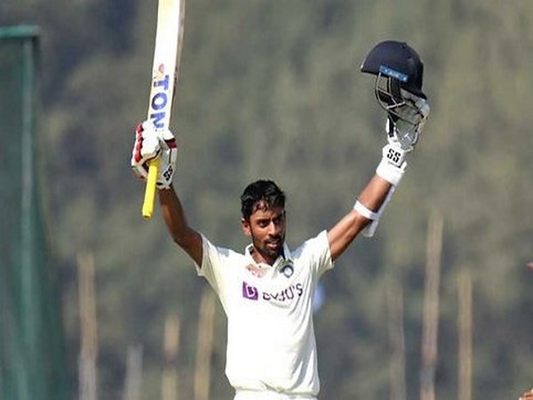 Easwaran's Ton Keeps Rest of India Afloat in Irani Cup Clash