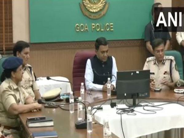 Goa CM Engages with Women Police on Navratri's First Day