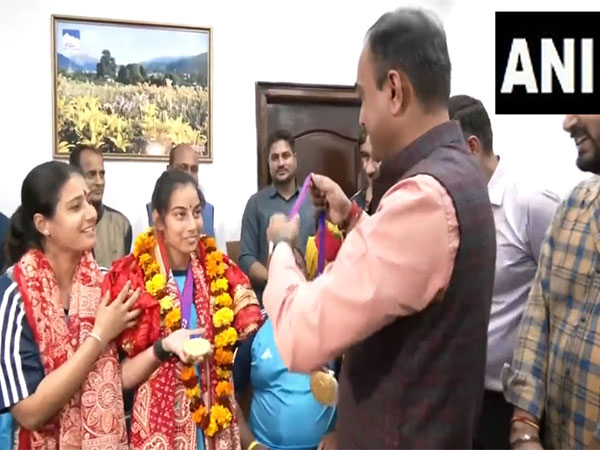 "I felt very good after winning 3 medals": says Sheetal Devi after reaching at her home in Jammu