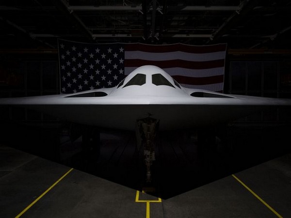 US reveals secretive B-21 bomber in California