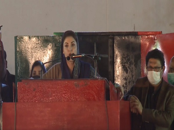 Imran Khan govt will be finished the day Opposition lawmakers resign: Maryam
