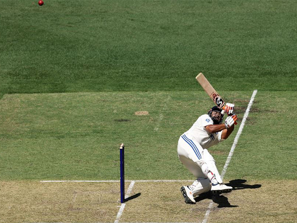 Rishabh Pant's Courageous Knock Keeps India in the Hunt Against Australia