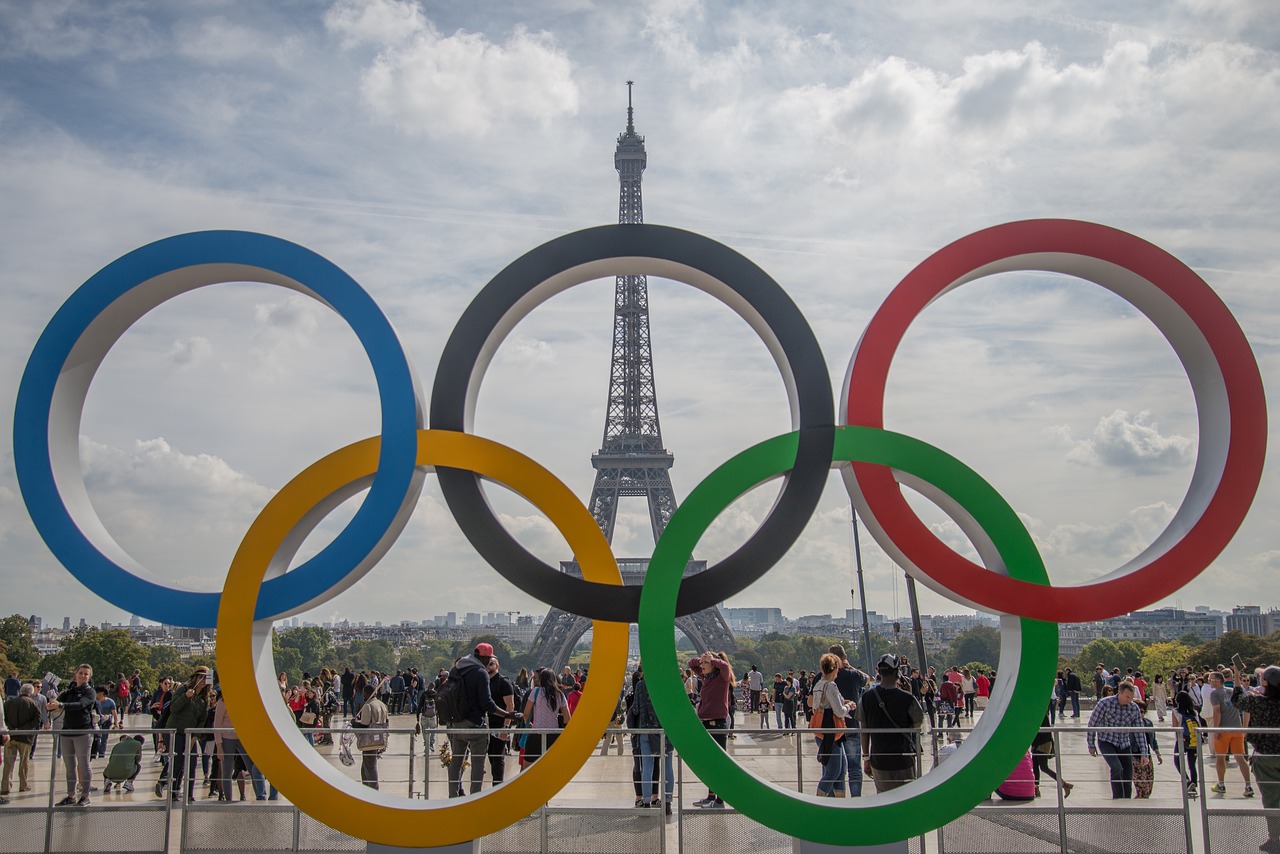 EXCLUSIVE-Olympics-Paris 2024 hoping for Olympic flame on Eiffel Tower -source