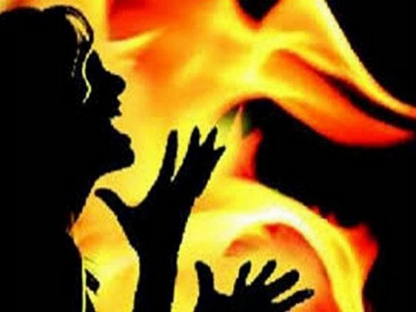 Two girls set on fire by father, sustain serious burn injuries