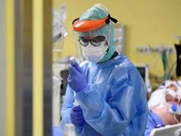 Swiss coronavirus death toll rises by 19 to 559, cases top 21,000