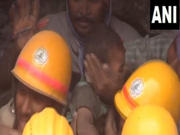 Karnataka: Child trapped in borewell rescued after 20-hour operation in Vijayapura 