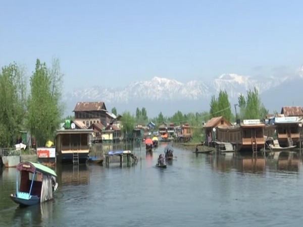 Tourism in Kashmir hit by second wave of COVID-19 in country