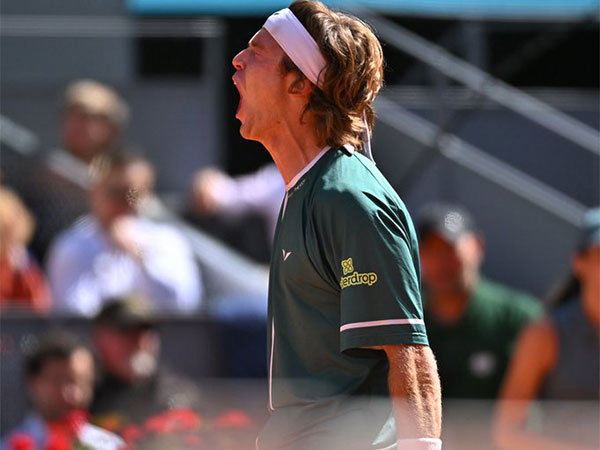 Andrey Rublev's Wimbledon Meltdown: Comesana's Stunning First-round Victory