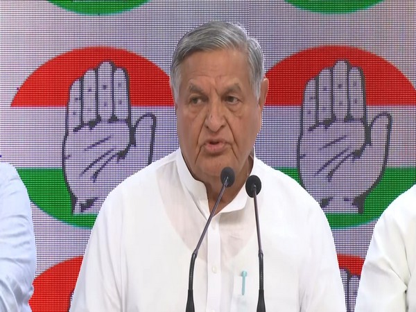 "Country needs people who can save democracy, Constitution": Yoganand Shastri after joining Congress